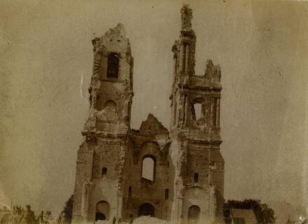 Ruines des tours de Saint-Éloi (photographie)