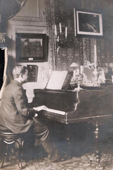 Gabriel Dupont au piano