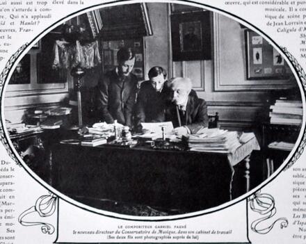 Gabriel Fauré dans son cabinet de travail avec ses deux fils