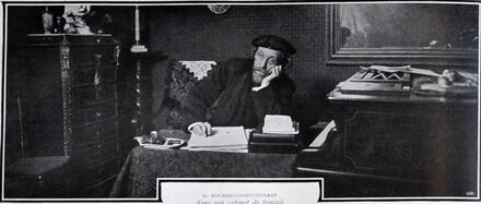 Louis-Albert Bourgault-Ducoudray dans son cabinet de travail