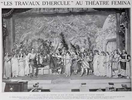 Scène des Travaux de'Hercule (Terrasse) au théâtre Femina