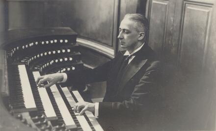 Marcel Dupré à l'orgue de Saint-Sulpice